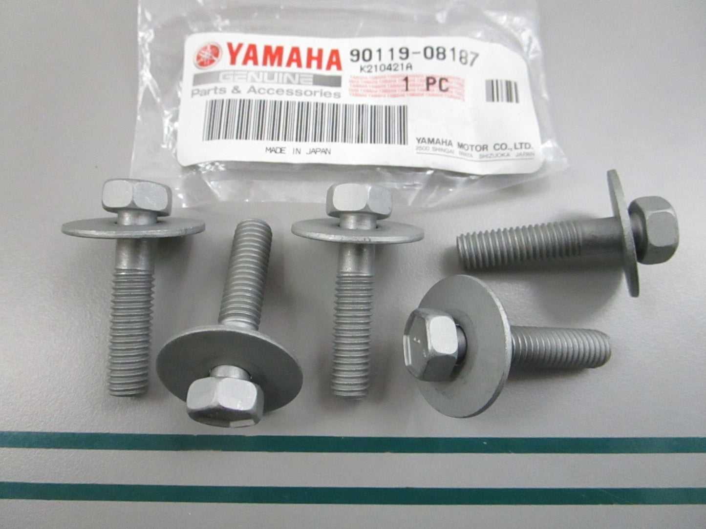 NEW OEM (LOT OF 5) 90119-08187-00 Yamaha Bolt w/ Washer 0810