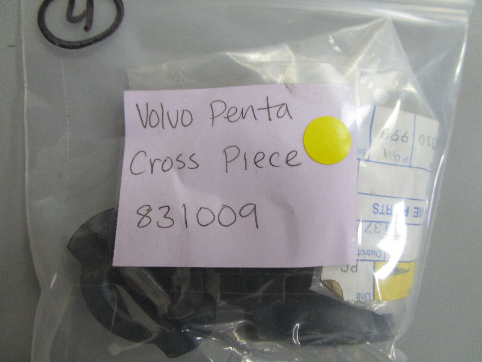 *NEW OEM* 0810 Volvo Penta Cross Piece 831009