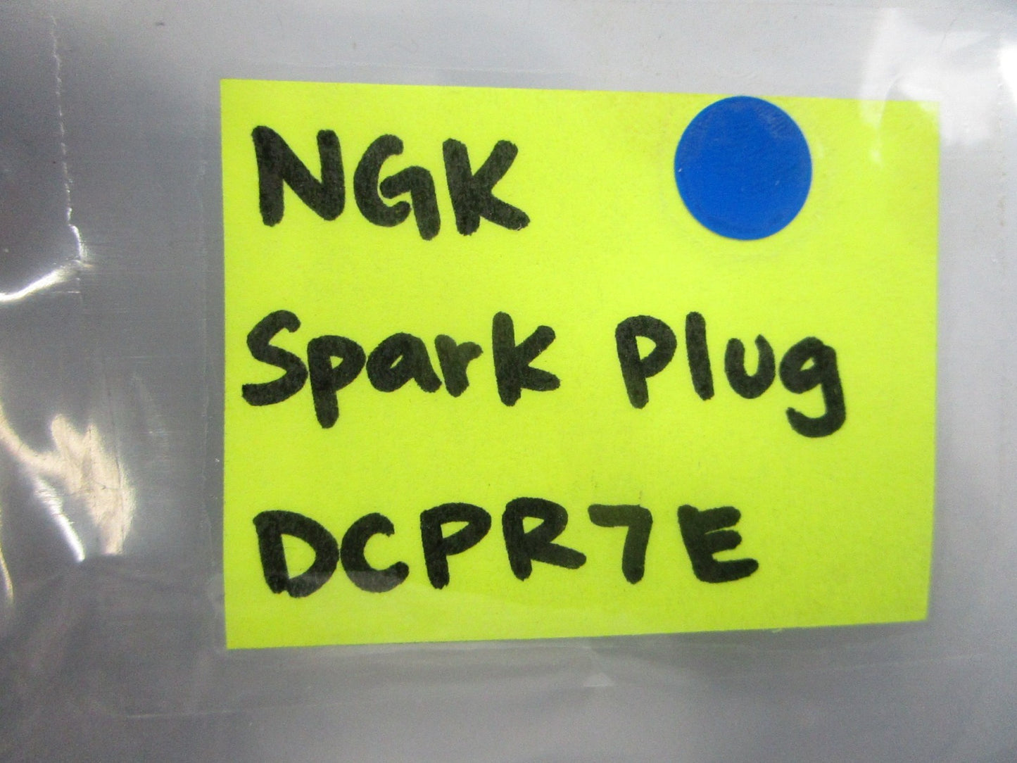NEW (LOT OF 3) DCPR7E NGK Spark Plug 0810