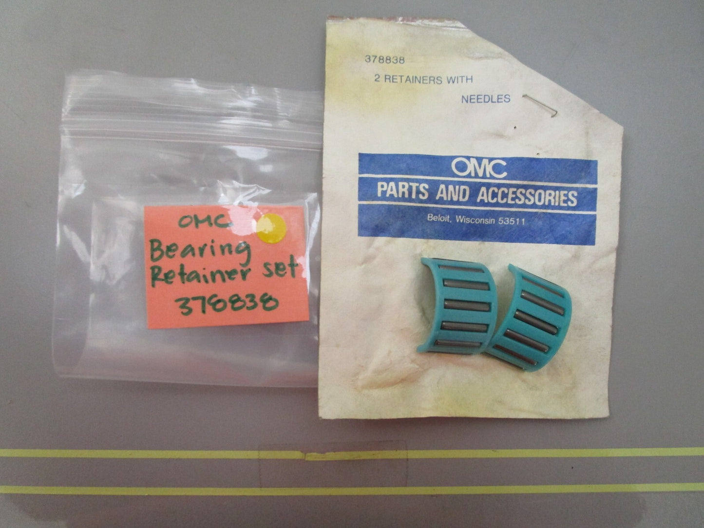 *NEW OEM* 0810 OMC Johnson Evinrude Bearing Retainer Set 378838 0378838