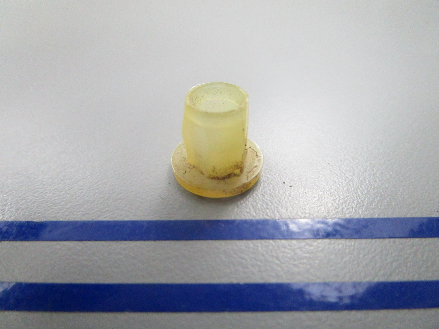 NEW OEM 121498 0121498 OMC Johnson Evinrude Retainer 0810