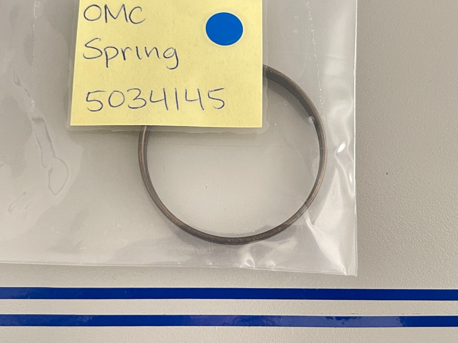 *NEW OEM* 0810 OMC Johnson Evinrude Spring 5034145