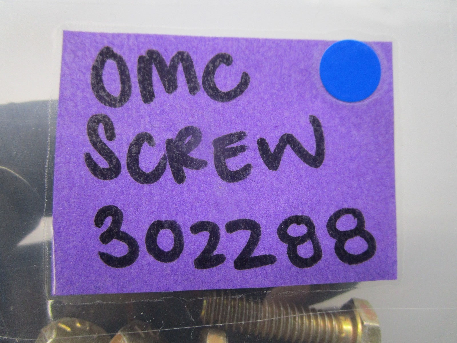 *NEW OEM* (LOT OF 2) 0720 OMC Johnson Evinrude Screw 302288 0302288