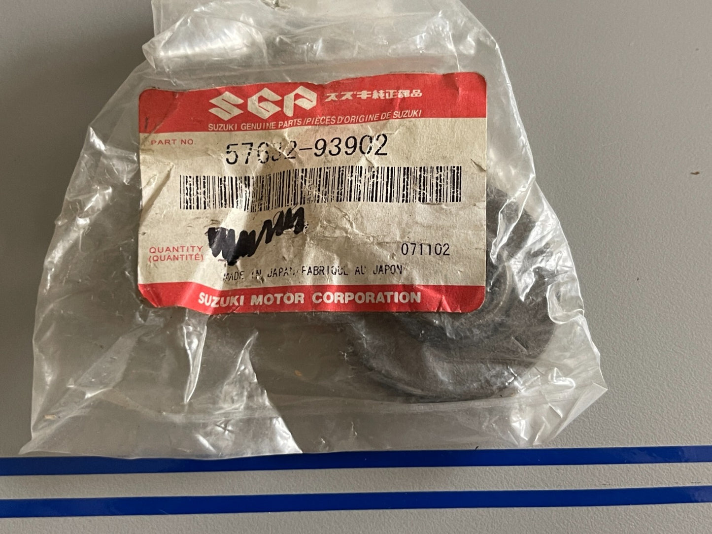 *NEW OEM* 0720 Suzuki Stopper 57632-93902