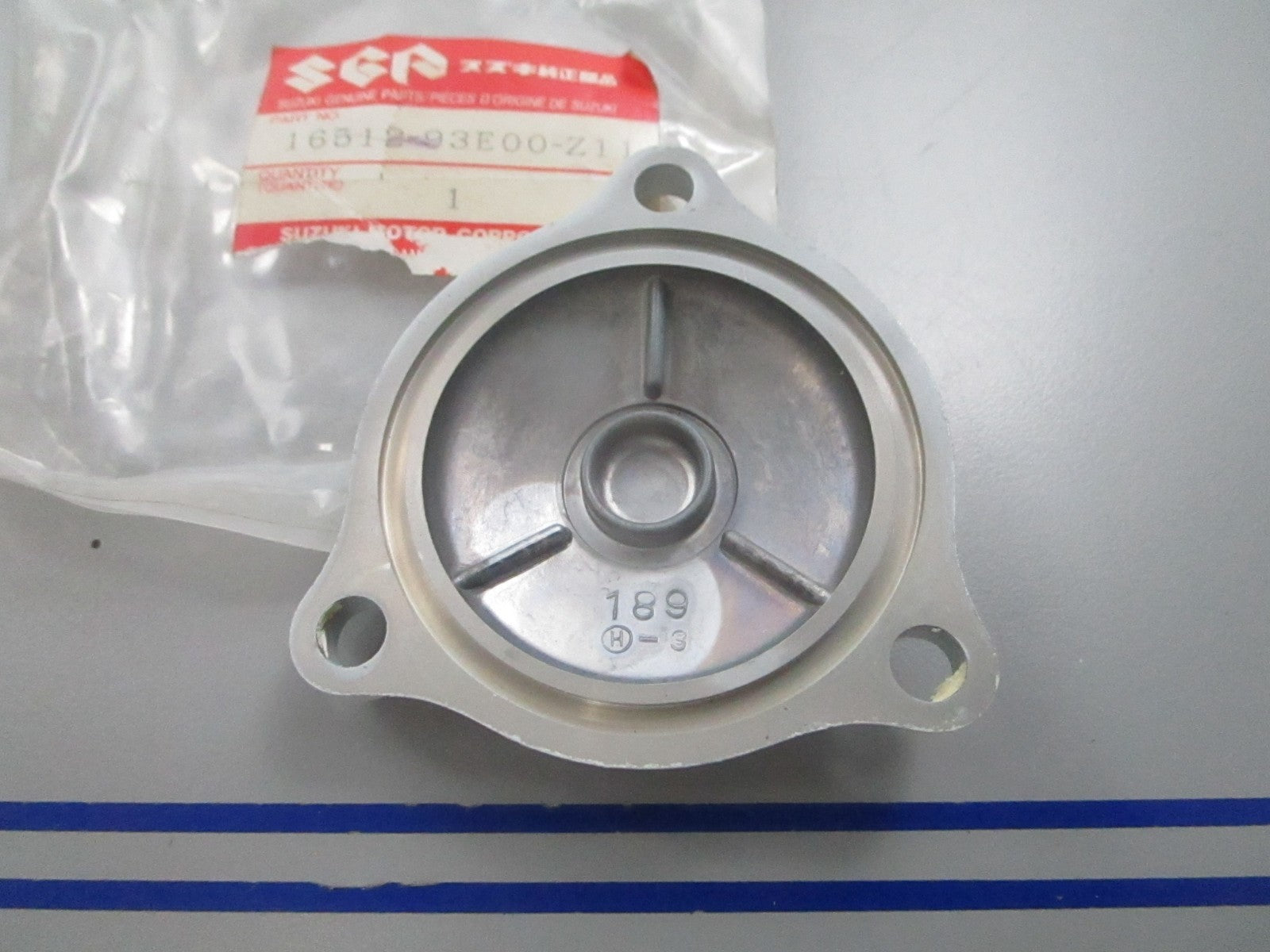 NEW OEM 16512-93E00-Z11 Suzuki Oil Filter Cap 0810