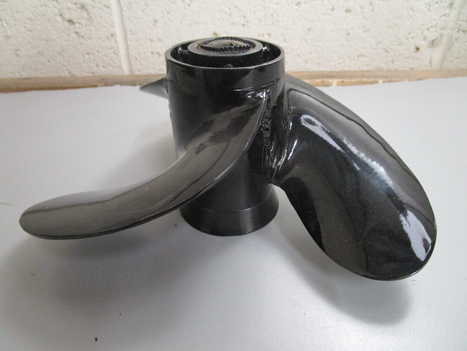 *NEW OEM* 0820 Mercury Black Max 5-8HP RH 8×8 Propeller 48-87572A10