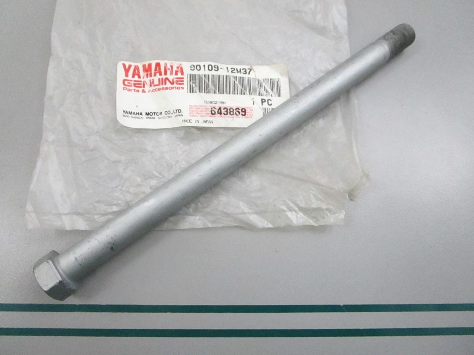 NEW OEM 90109-12M37-00 Yamaha Bolt 0810