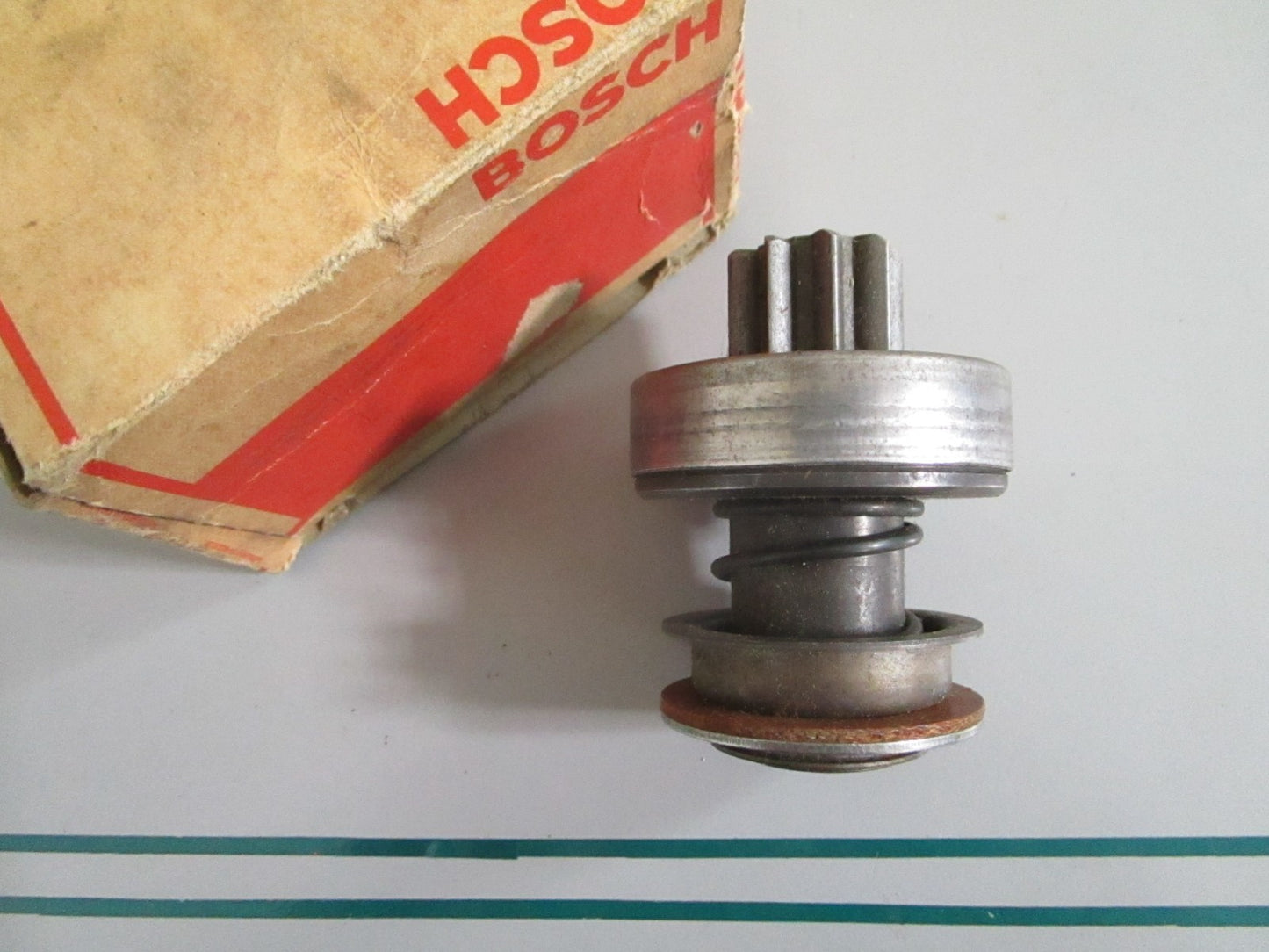 NEW OEM 0001516813 2006209471 Mercedes-Benz Bosch Starter Pinion 0820