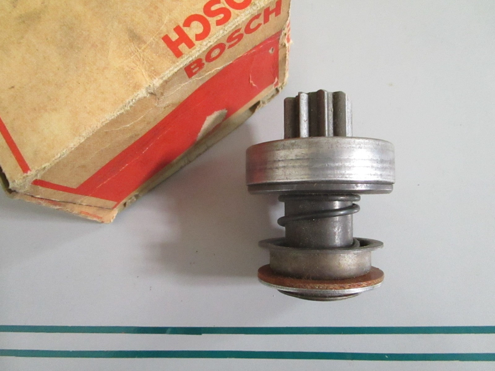 NEW OEM 0001516813 2006209471 Mercedes-Benz Bosch Starter Pinion 0820