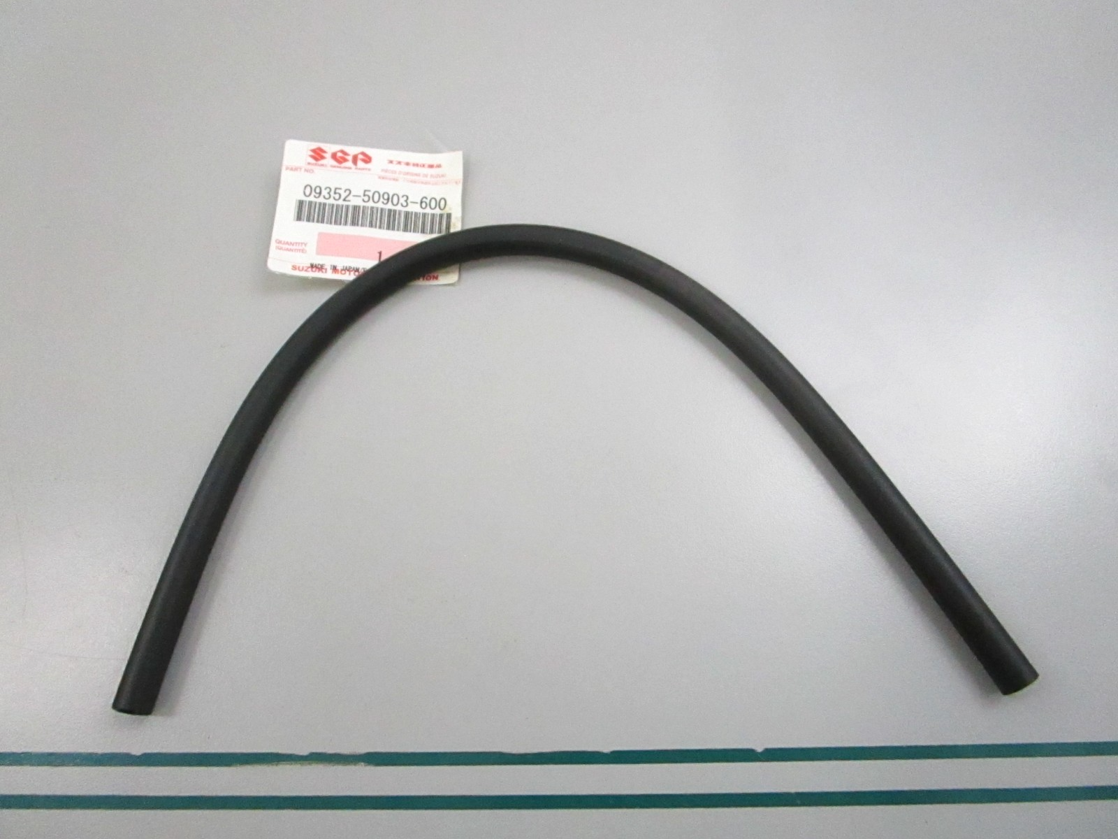 NEW OEM 09352-50903-600 Suzuki Fuel Tank Hose 0810