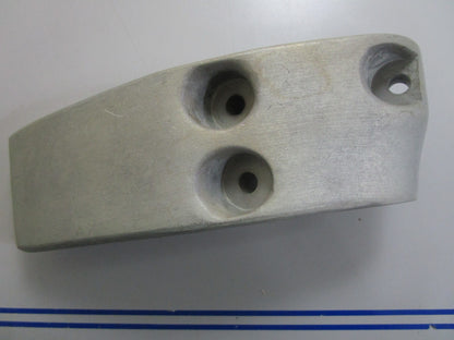 *NEW OEM* 0820 OMC Johnson Evinrude Lower Mount Bracket 332419 0332419