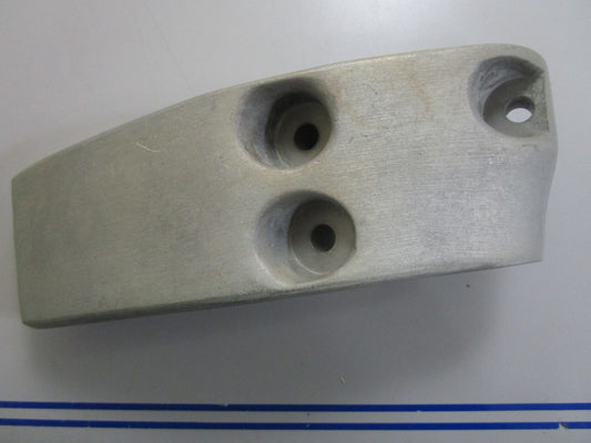 *NEW OEM* 0820 OMC Johnson Evinrude Lower Mount Bracket 332419 0332419