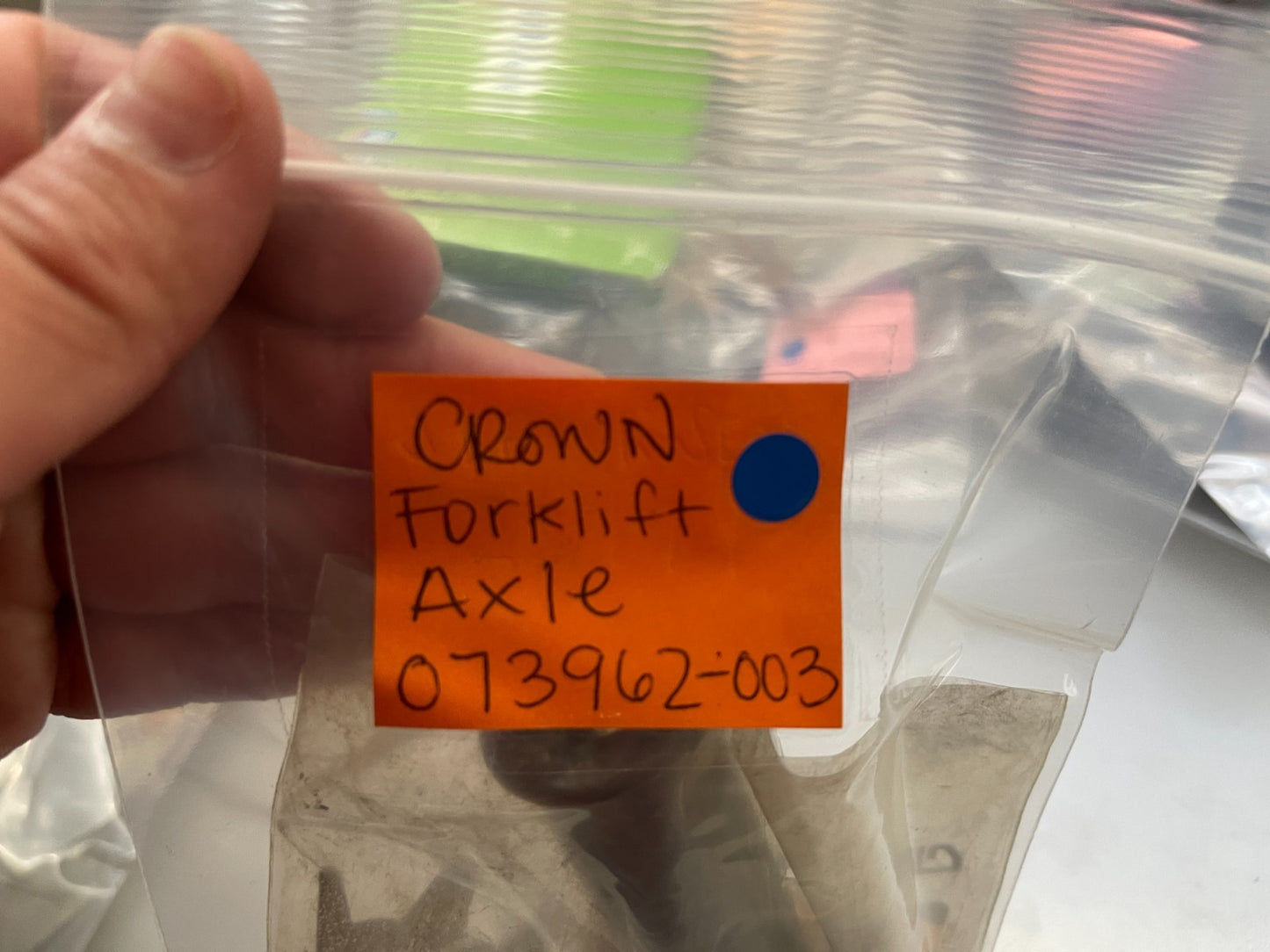 *NEW OEM* 0720 Crown Forklift Axle 073962-003