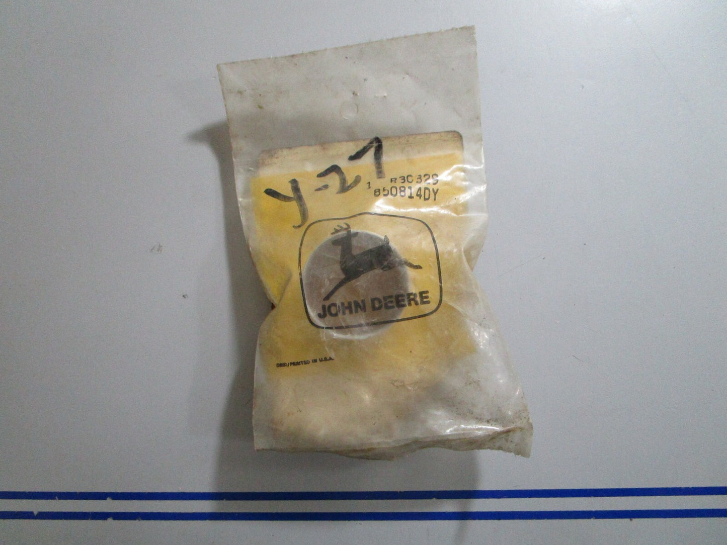 *NEW OEM* 0810 John Deere Cylindrical Split Bushing R30829