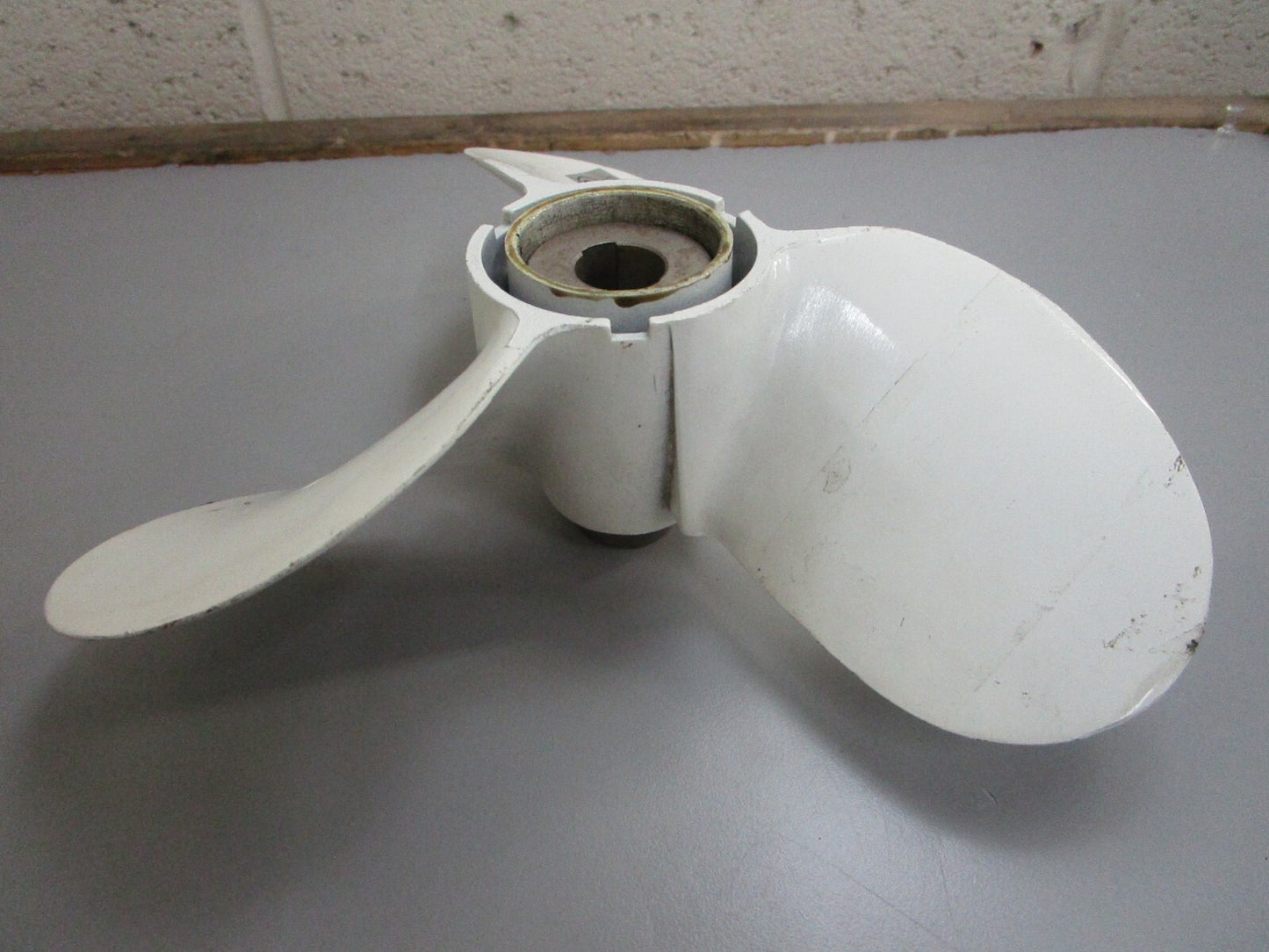 *NEW OEM* 0820 Yamaha 9½ × 12⅜ Propeller 6A8-45941-00-EL