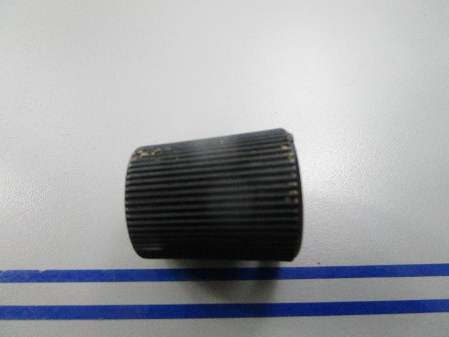 NEW OEM 308049 0308049 OMC Johnson Evinrude Knob 0810