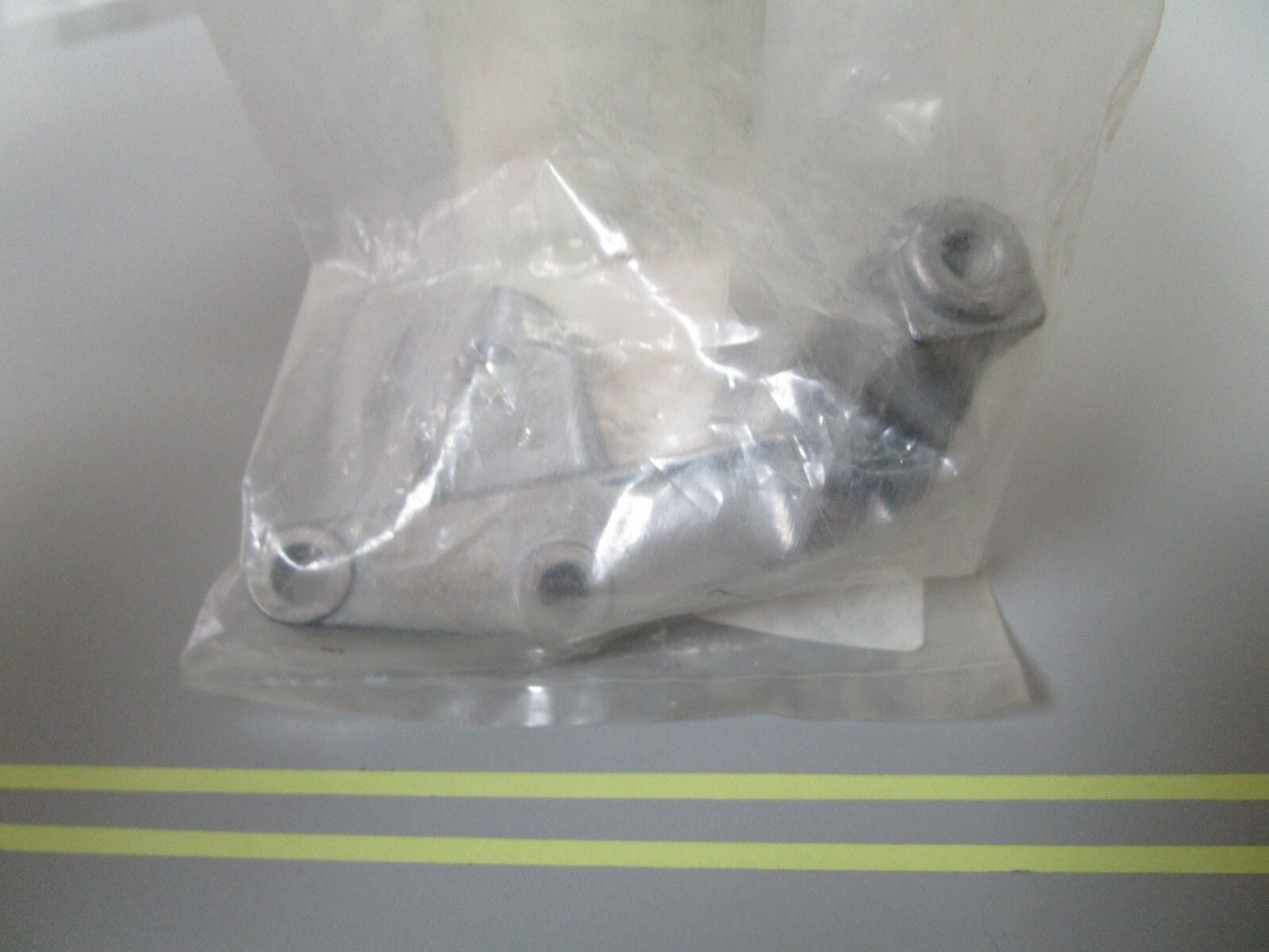 *NEW OEM* 0810 Yamaha Stay 1 6N0-E5772-00-94