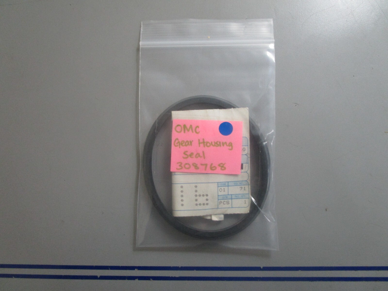 *NEW OEM* 0810 OMC Johnson Evinrude Gear Housing Seal 308768 0308768