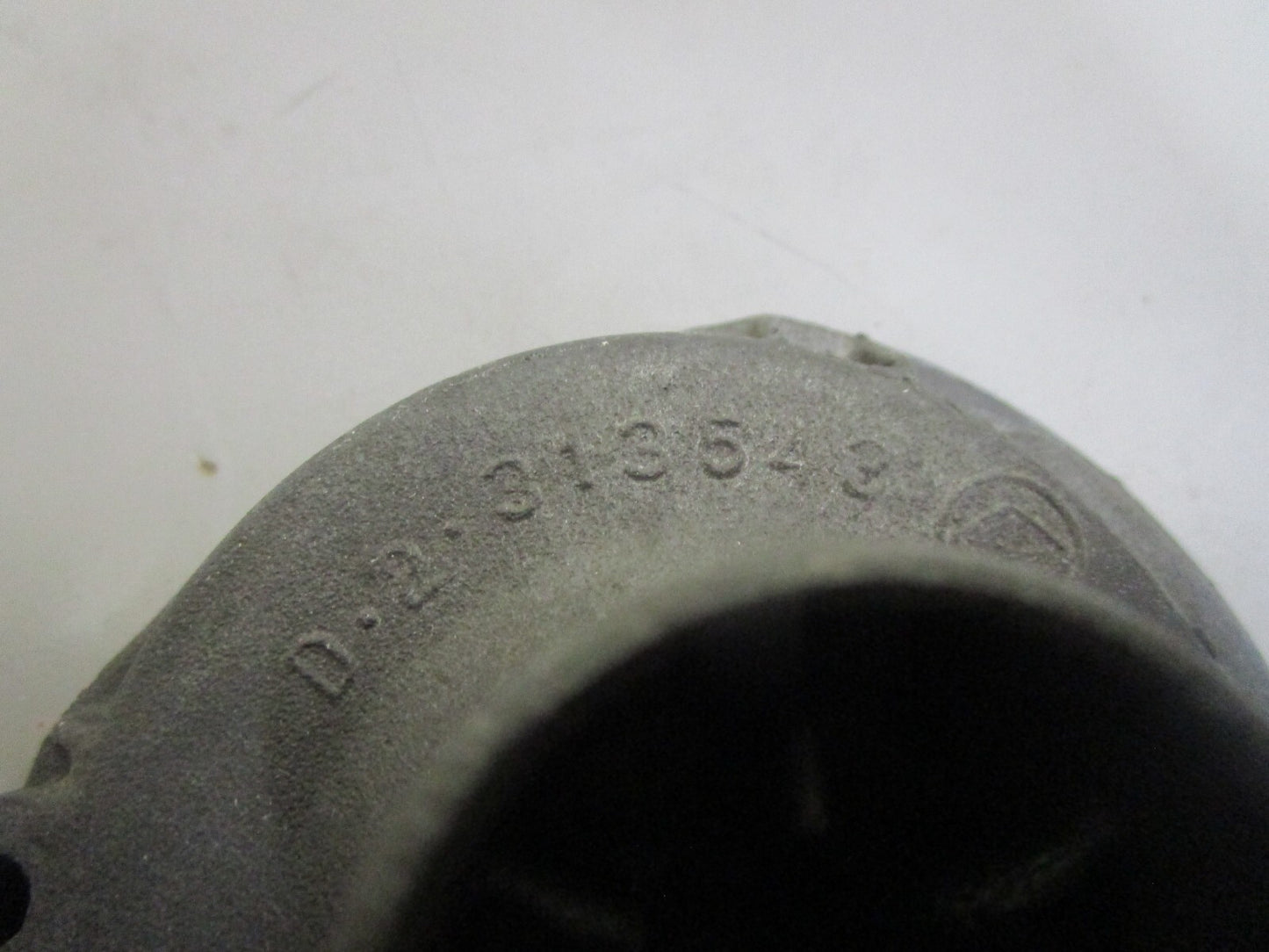 *NEW OEM* 0820 OMC Johnson Evinrude Water Pump Housing 313543 0313543