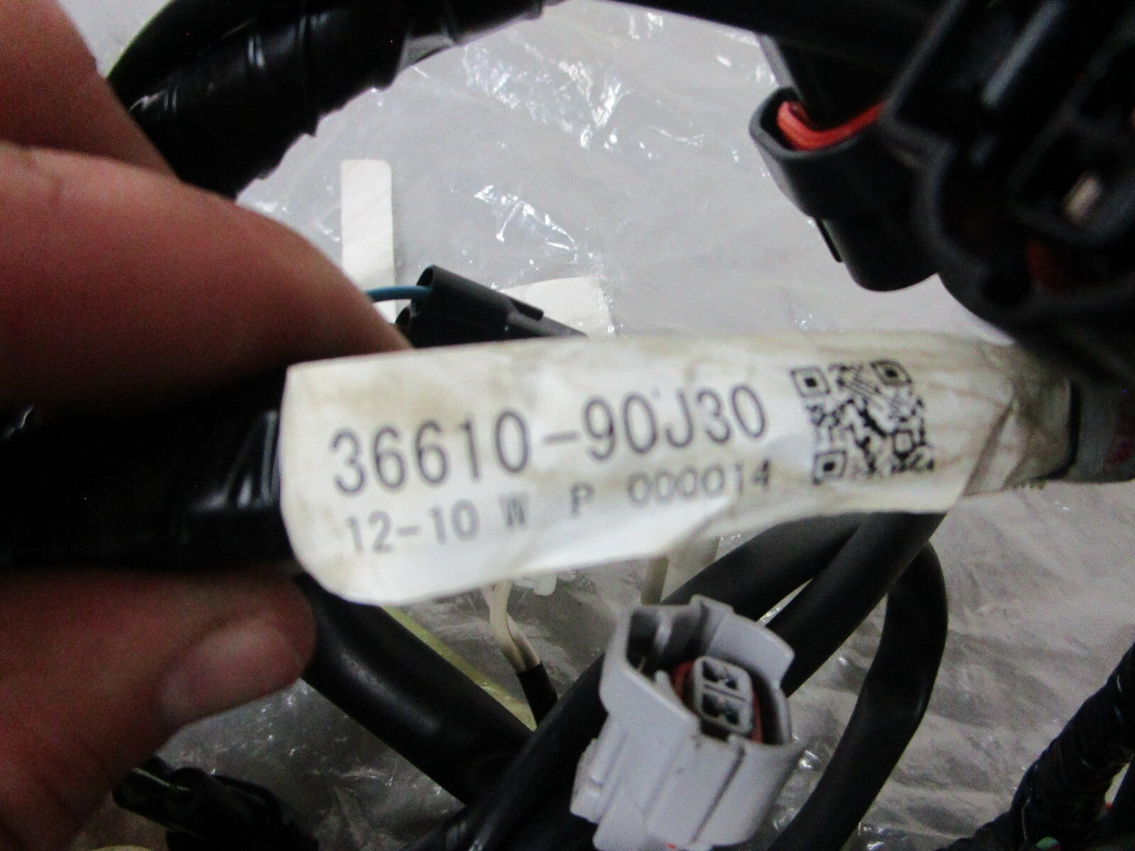 *NEW OEM* 0720 Suzuki 90 100 115 140 hp 04 Model Wire Harness 36610-90J30
