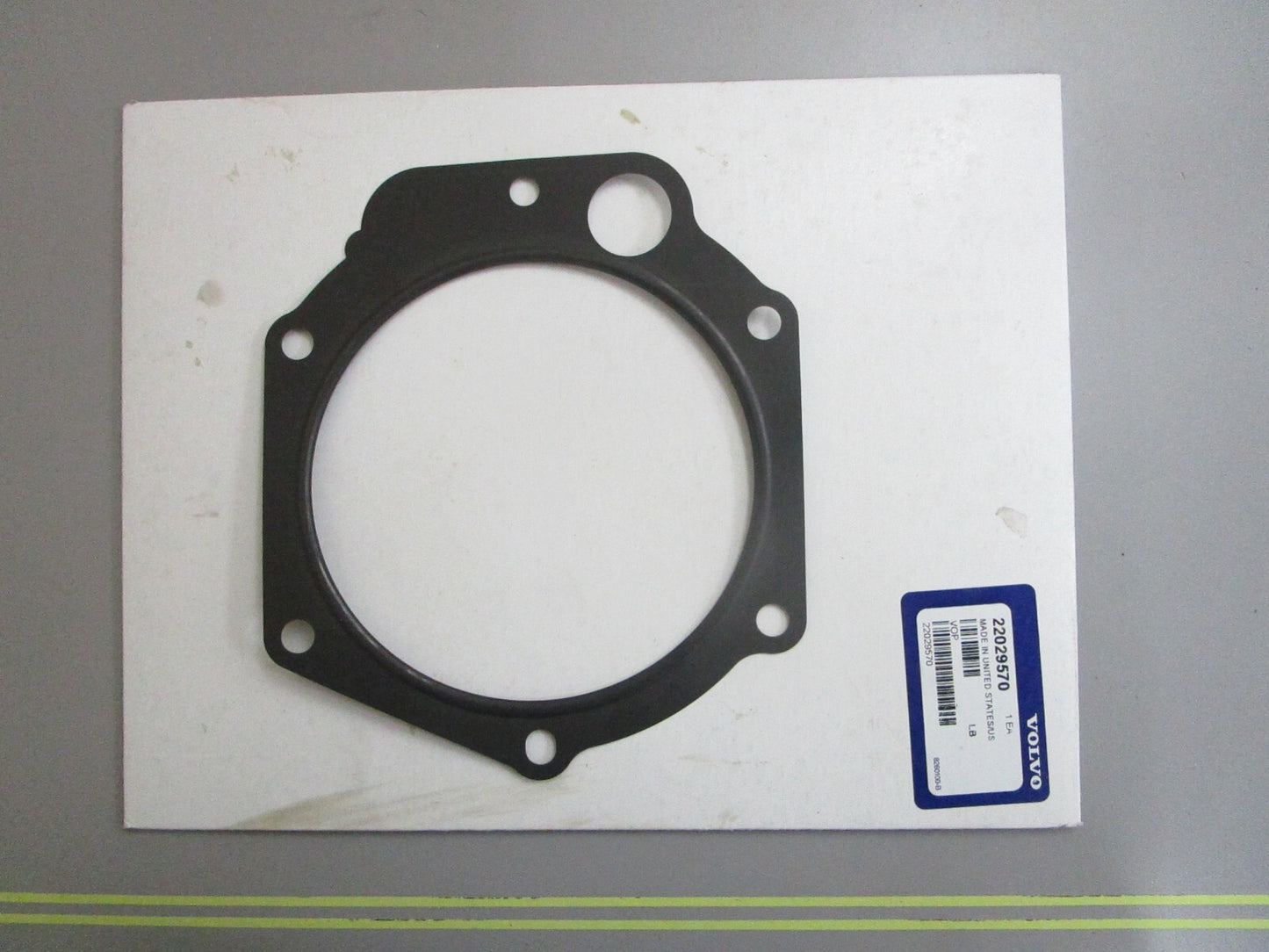 *NEW OEM* 0820 Volvo Penta Gasket 22029570