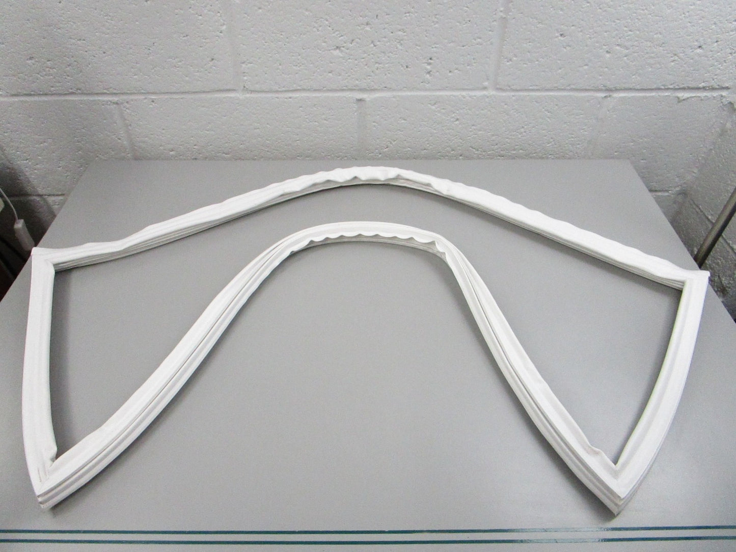 NEW OEM W10830287 Whirlpool Door Gasket 0810