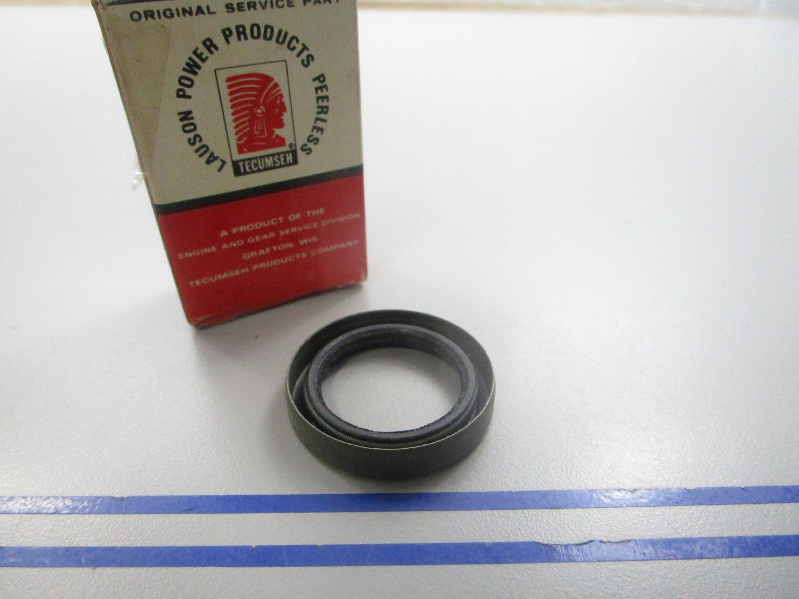 NEW OEM 28427 Tecumseh Oil Seal 0810