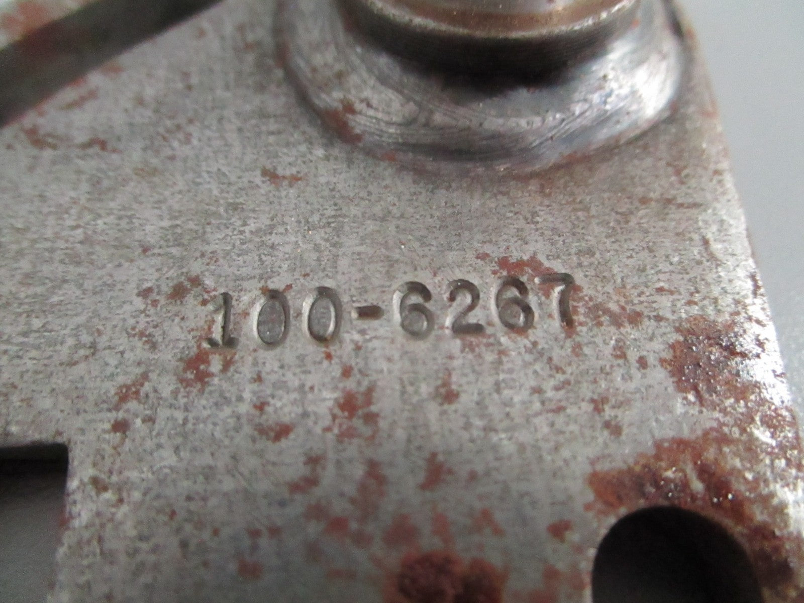 NEW OEM 100-6267 CAT Plate 0820