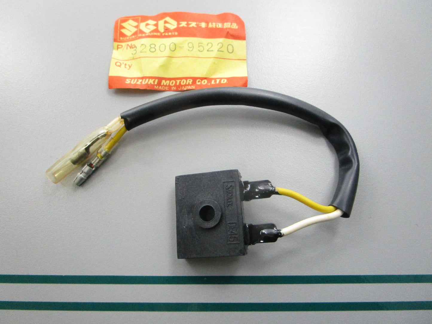 NEW OEM 32800-95220 Suzuki Rectifier Assembly 0810