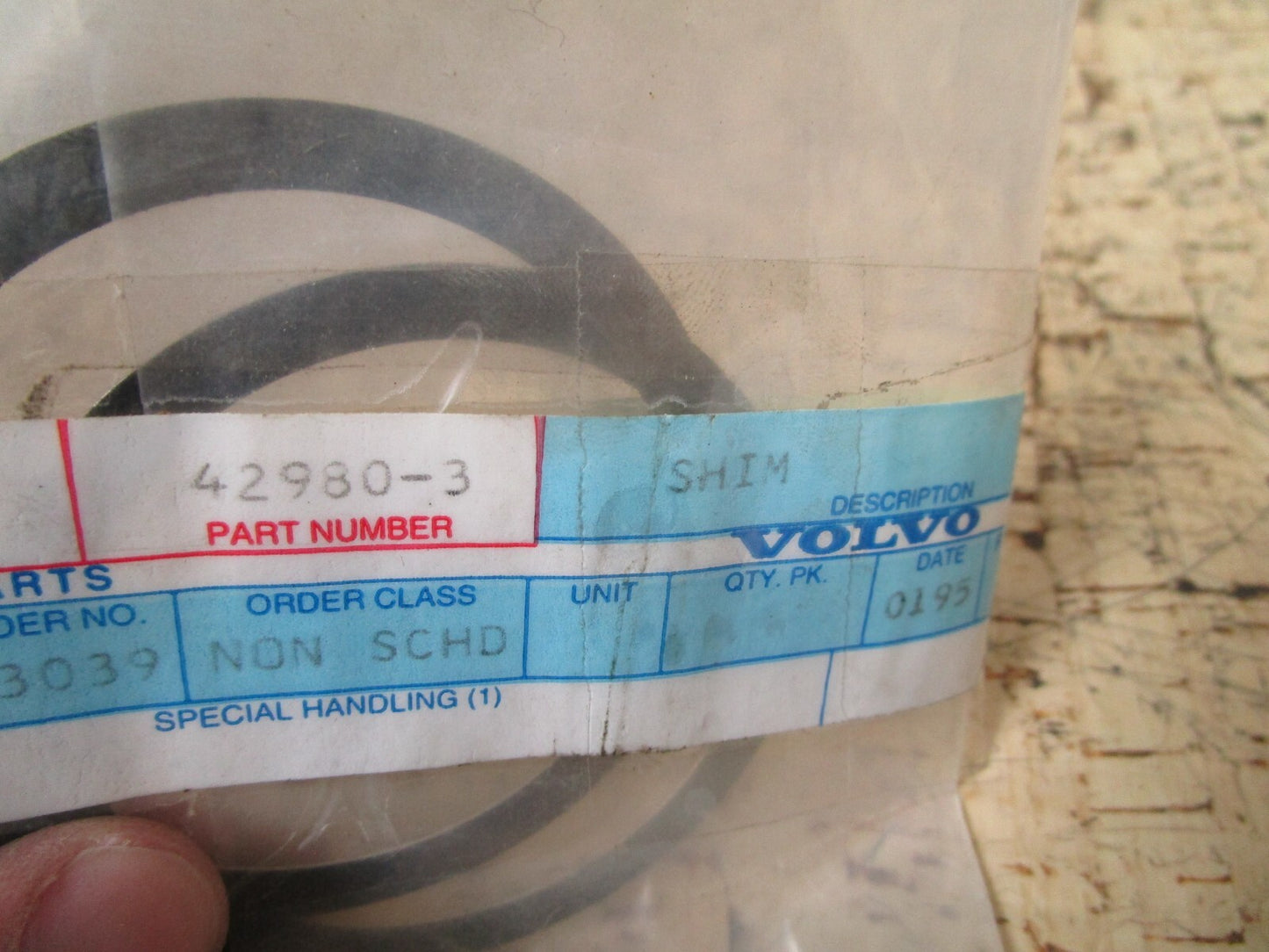 *NEW OEM* (LOT OF 2) 0810 Volvo Penta Shim 42980-3