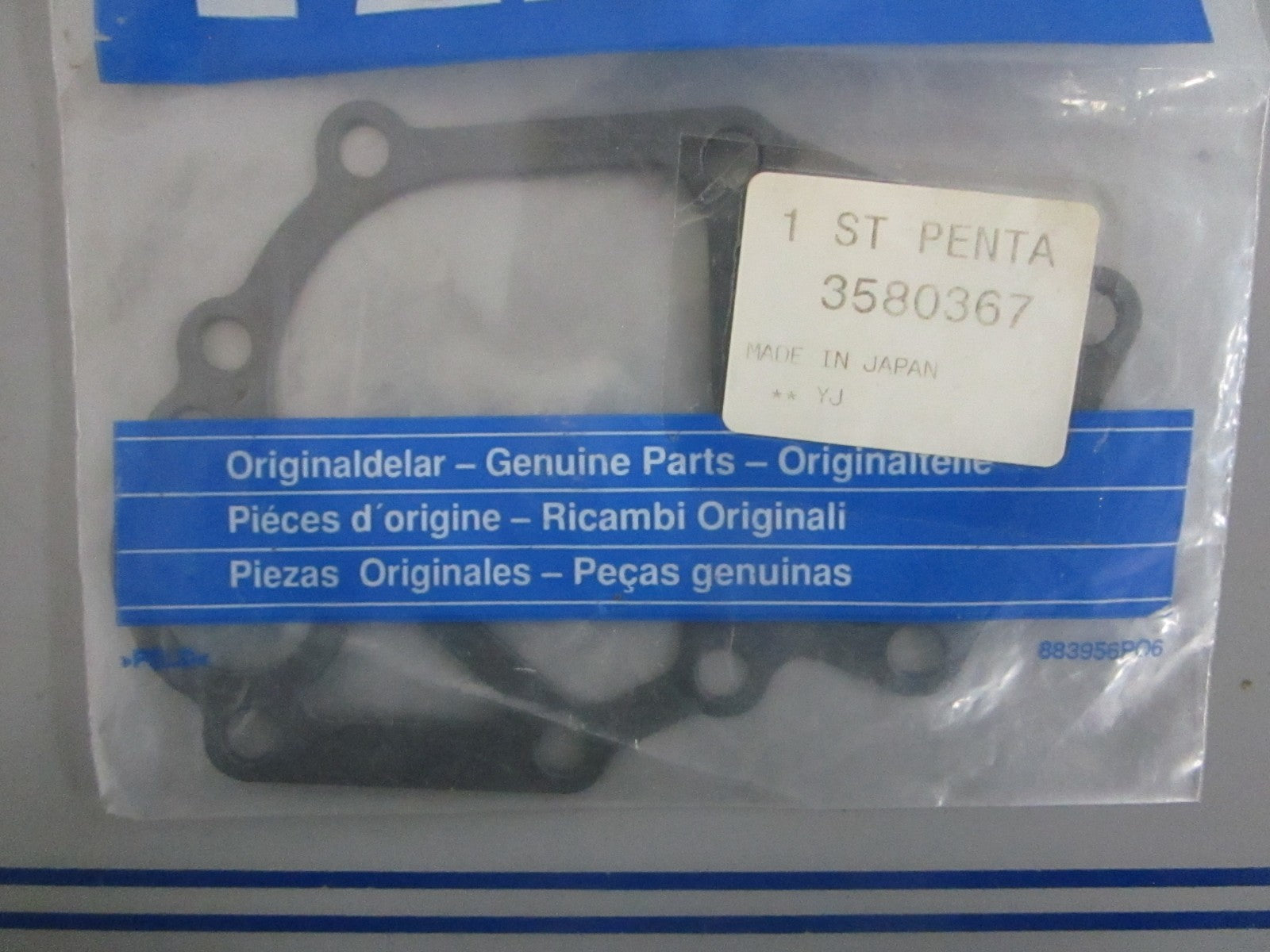 NEW OEM 3580367 Volvo Penta Gasket 0820