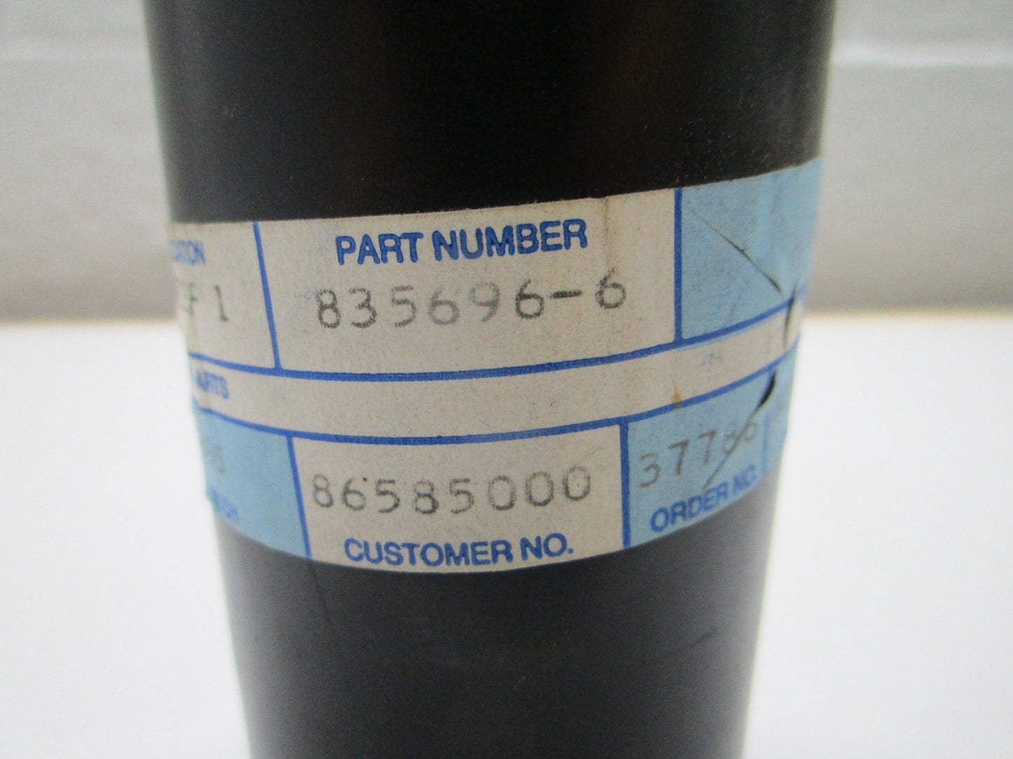 *NEW OEM* 0820 Volvo Penta Ignition Coil 835696