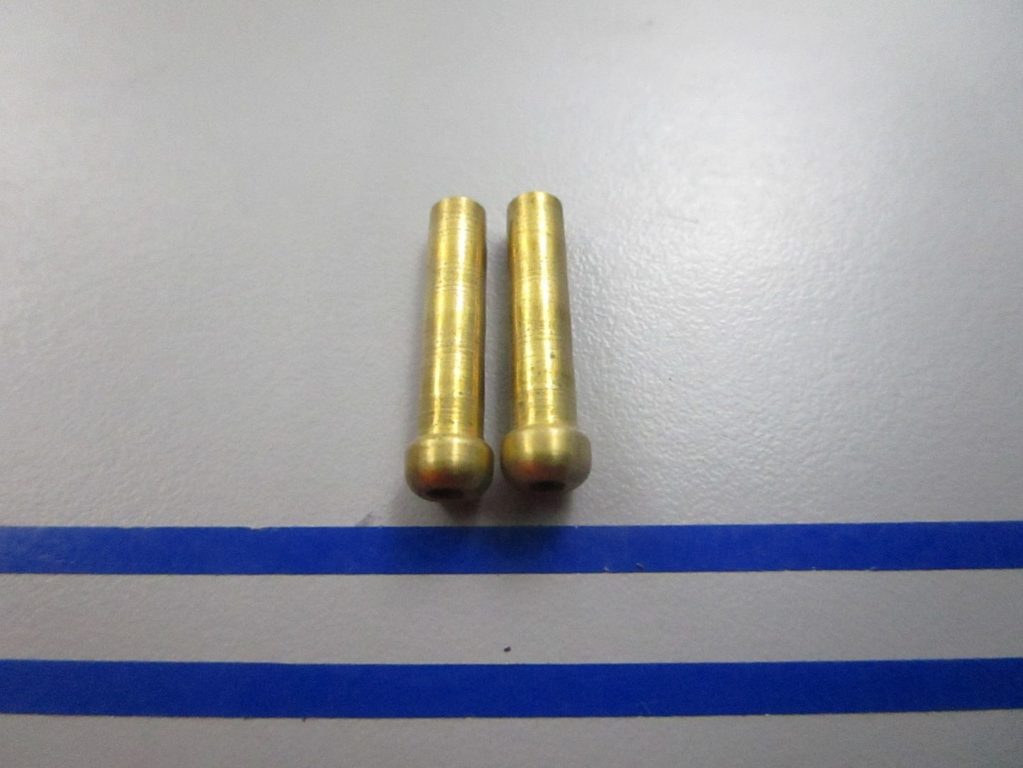 NEW OEM (LOT OF 2) 303423 0303423 OMC Johnson Evinrude Oil Hose Nipple 0810