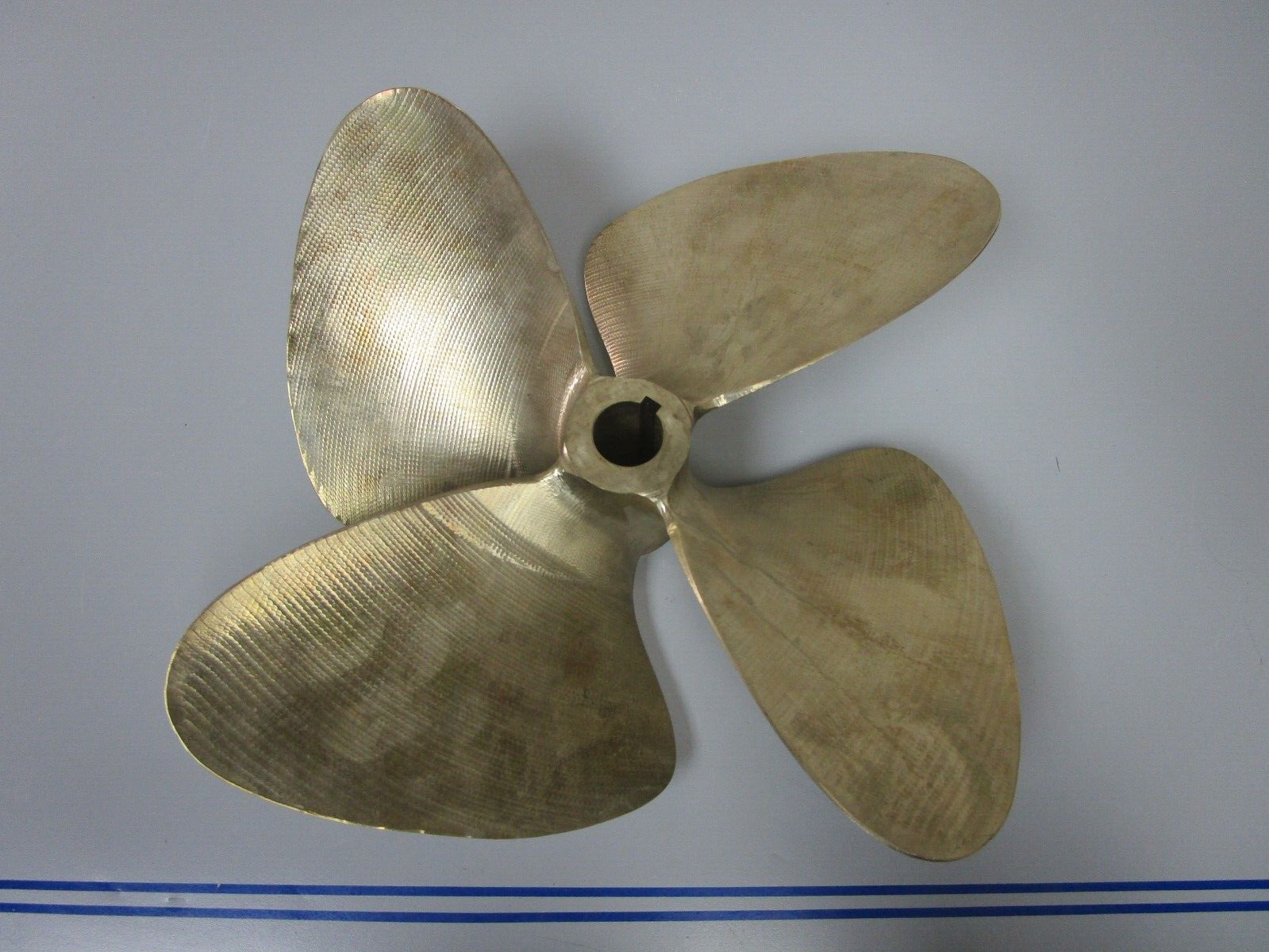 *NEW* 0720 Michigan Wheel 1⅛ SAE 4 Blade 13 x 13 Nibral Propeller 635103