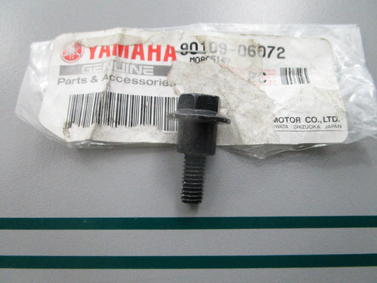 NEW OEM 90109-06072 Yamaha Bolt 0810