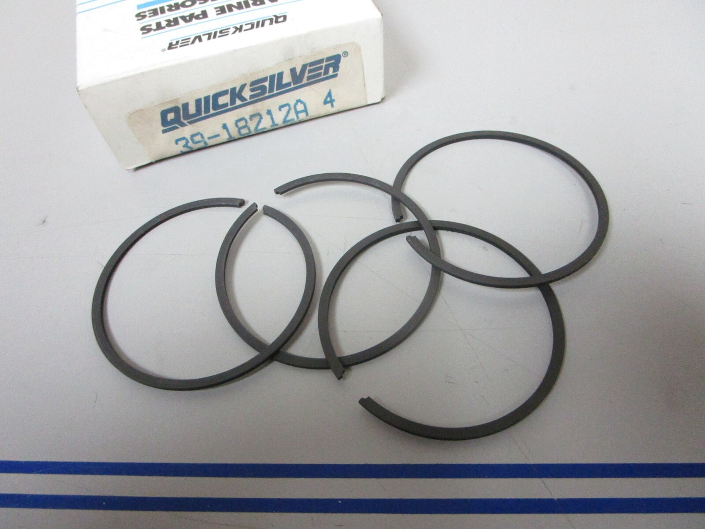 *NEW OEM* 0720 Mercury Quicksilver 4 Piston Ring Set 39-18212A4