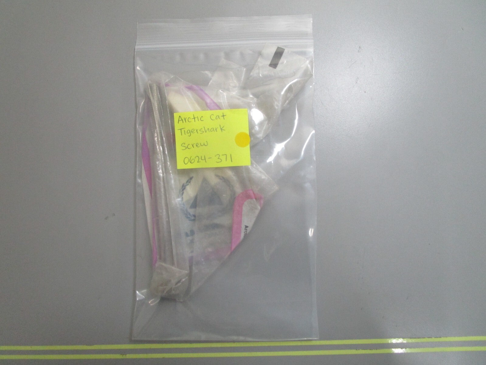 *NEW OEM* 0810 Arctic Cat Tigershark Screw 0624-371