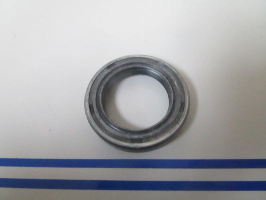 *NEW OEM* 0810 OMC Johnson Evinrude Seal 441044 0441044