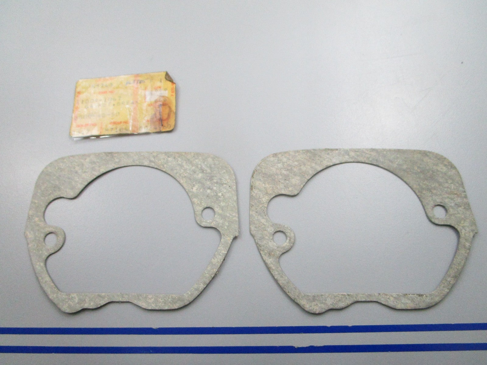 NEW OEM (LOT OF 2) Kawasaki 11009-1067 Breaker Gasket 0810