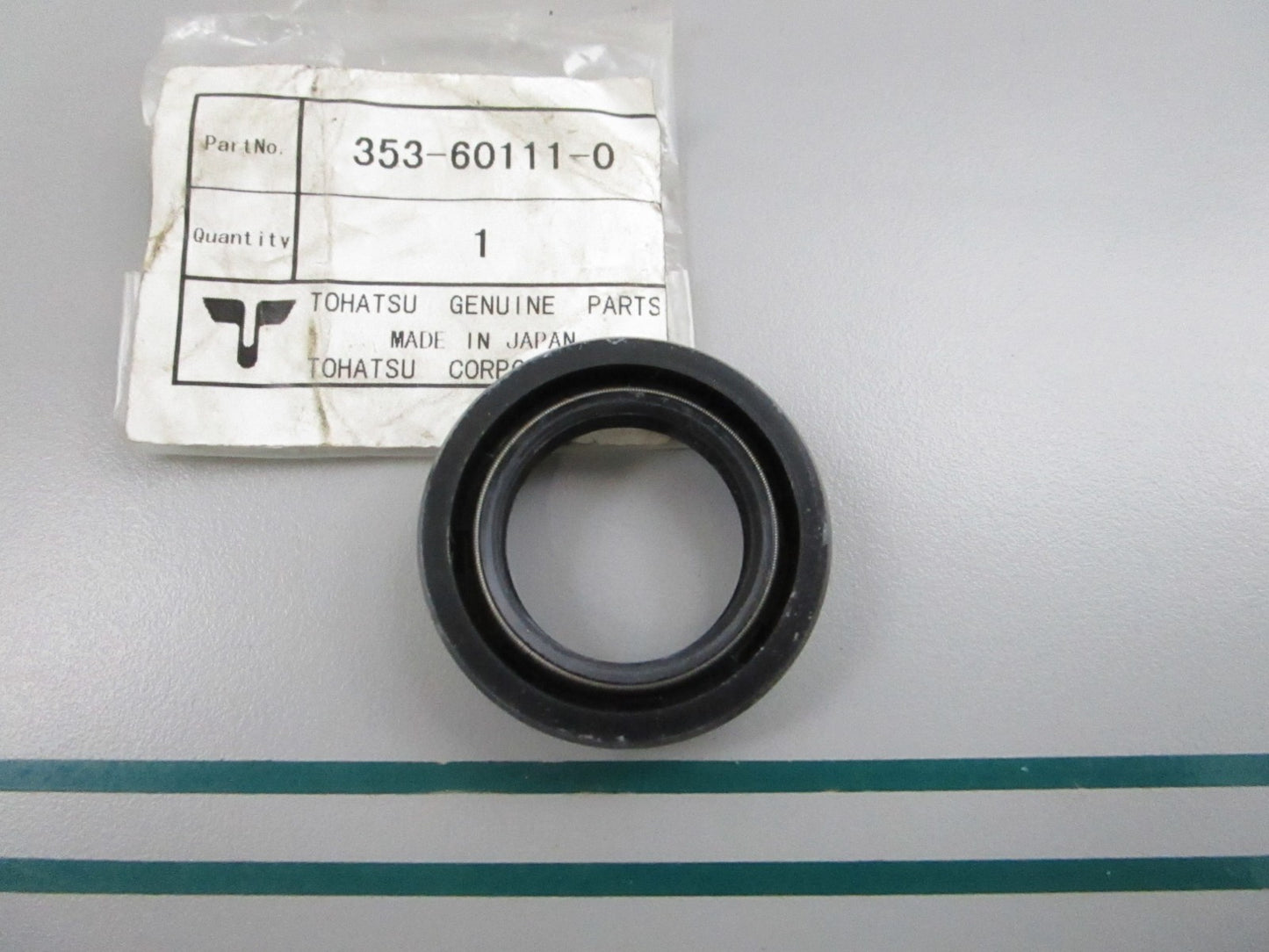 NEW OEM 353-60111-0 353601110 Tohatsu Oil Seal 0810