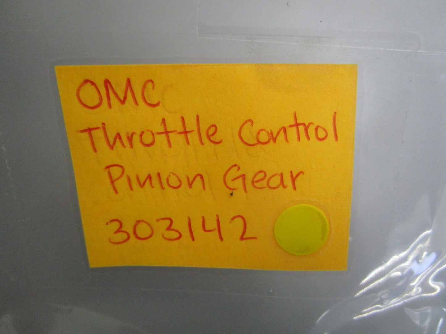 *NEW OEM* 0820 OMC Johnson Evinrude Throttle Control Pinion Gear 303142 0303142