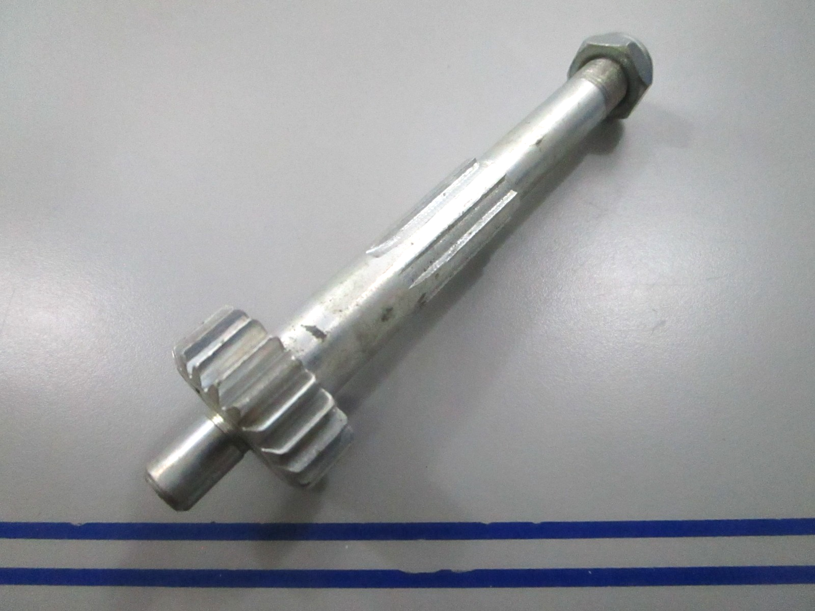 *NEW OEM* 0810 OMC Johnson Evinrude Gear & Shaft 378178 0378178