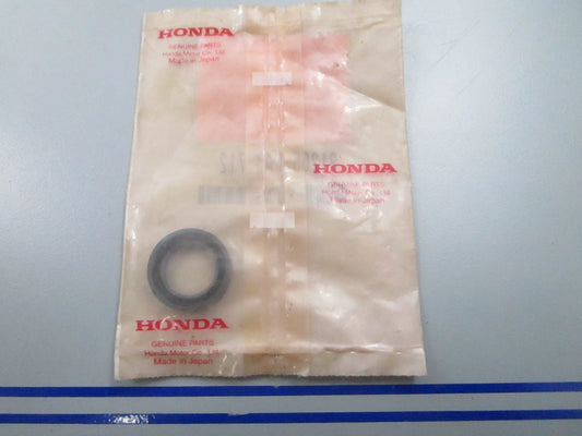 *NEW OEM* 0810 Honda Oil Seal 91205-KA3-712