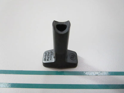 NEW OEM 323421 0323421 OMC Johnson Evinrude Choke Knob 0810