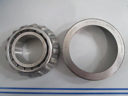 *NEW OEM* 0820 Volvo Penta Roller Bearing 184595