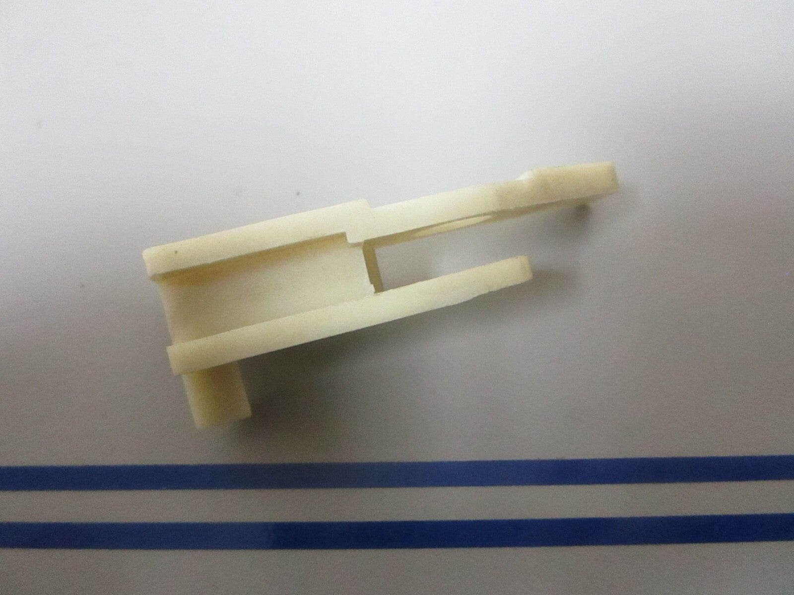 *NEW OEM* 0770 OMC Johnson Evinrude Lockout Lever 326127 0326127