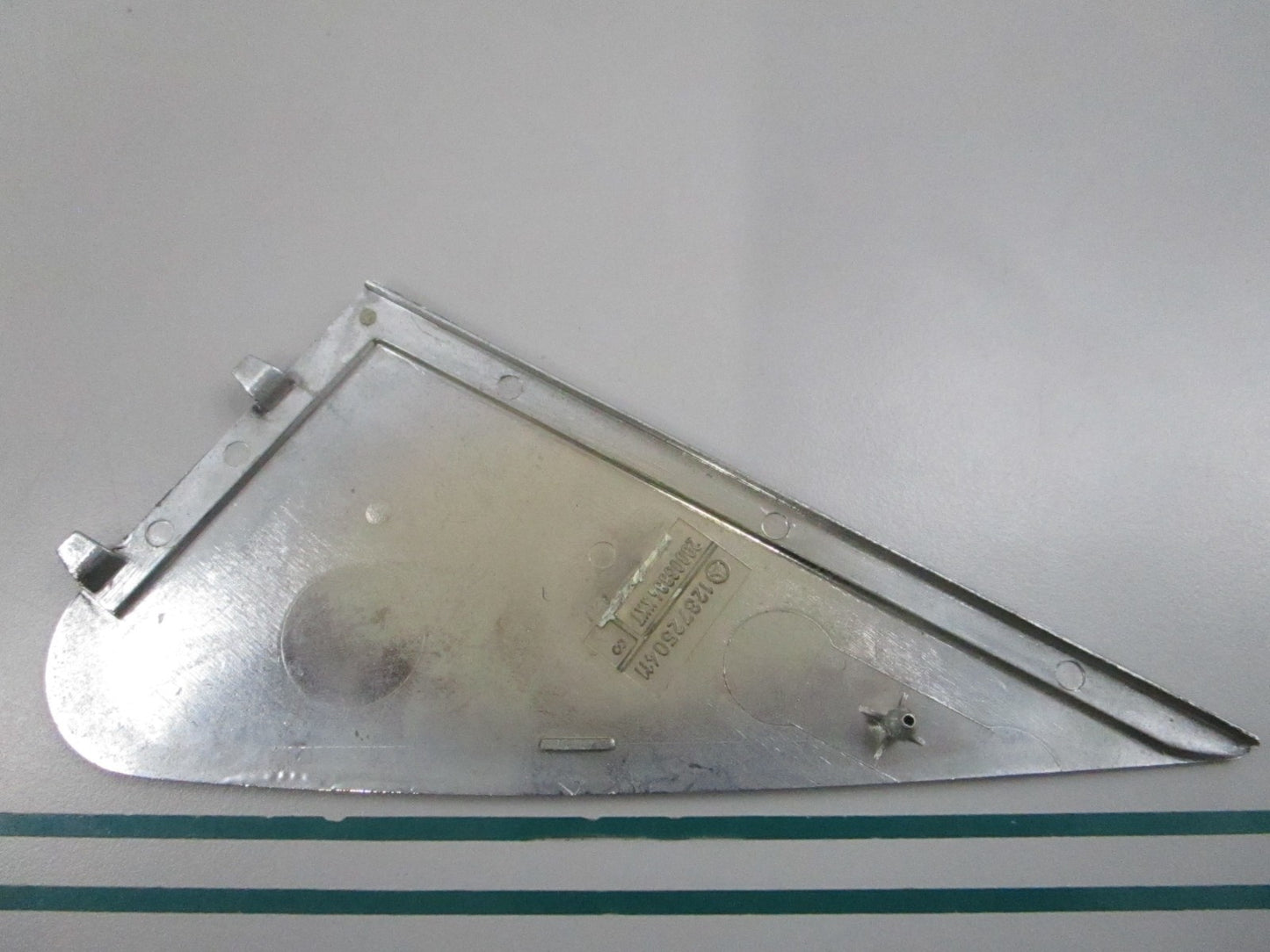 NEW OEM 1237250411 Mercedes-Benz Cover Plate 0810