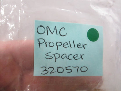 NEW OEM (LOT OF 2) 320570 0320570 OMC Johnson Evinrude Propeller Spacer 0810
