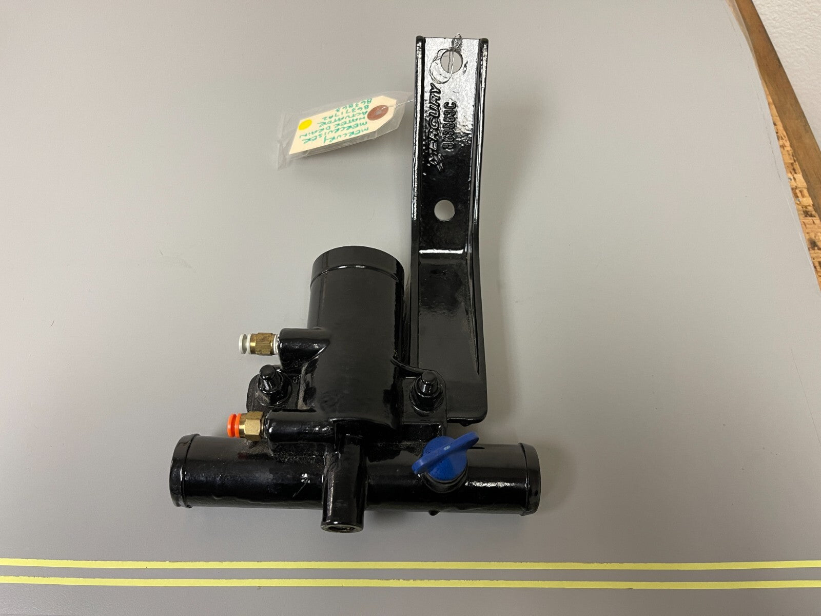*NEW OEM* 0720 Mercury Mercruiser Water Drain Actuator 863717A2 863863