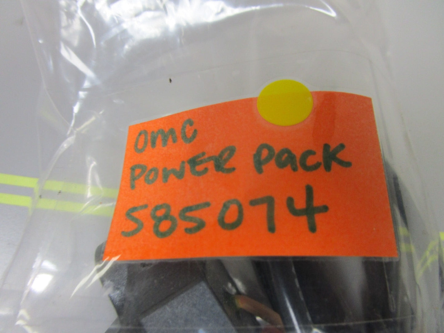 *NEW OEM* 0720 OMC Johnson Evinrude Power Pack 585074 0585074